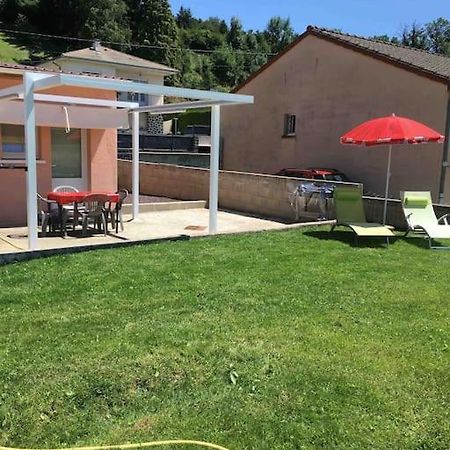 Appartement Le Coin Tranquille au pied du Puy de Dôme à Pontgibaud Extérieur photo