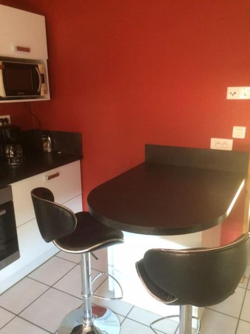 Appartement Le Coin Tranquille au pied du Puy de Dôme à Pontgibaud Extérieur photo